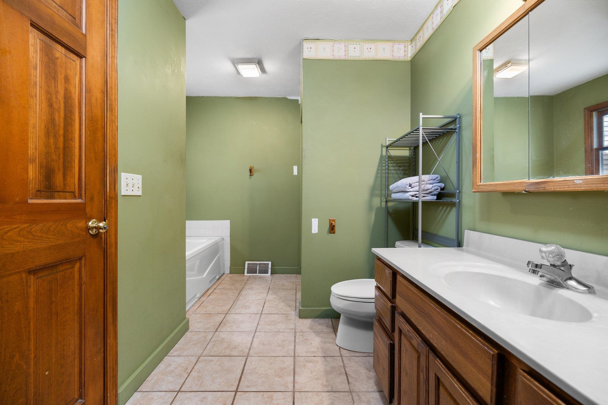 1075 East Sleights Road Traverse City, MI 49696 - Photo 22 of 65 1928243-b62a847d-9447-40b2-b663-3af7d583c2ac.JPG