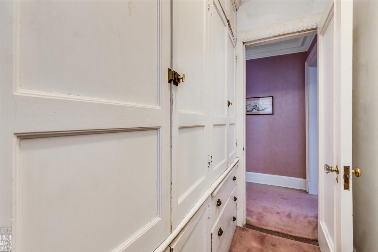 1014 Bishop Road Grosse Pointe, MI 48230 - Photo 24 of 44 31368577-23.JPG