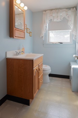 3 Reynolds Road Peabody, MA 01960 - Photo 15 of 25 Gallery Image 15