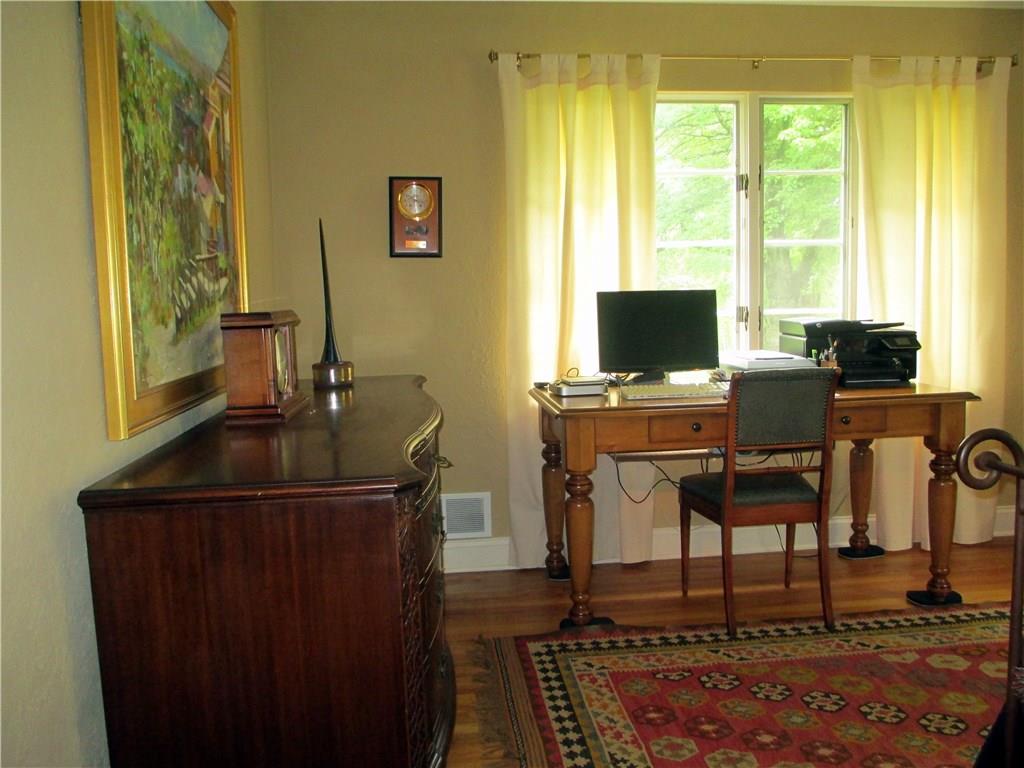 115 West Chapel Ridge Road Pittsburgh, PA 15238 - Photo 14 of 21 Bedroom 2
