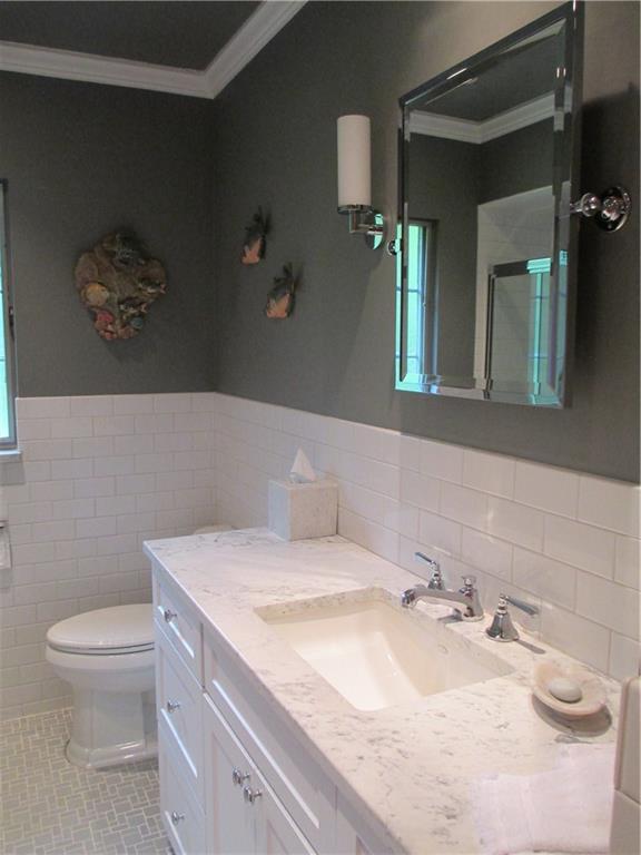 115 West Chapel Ridge Road Pittsburgh, PA 15238 - Photo 16 of 21 Updated Full Bathroom