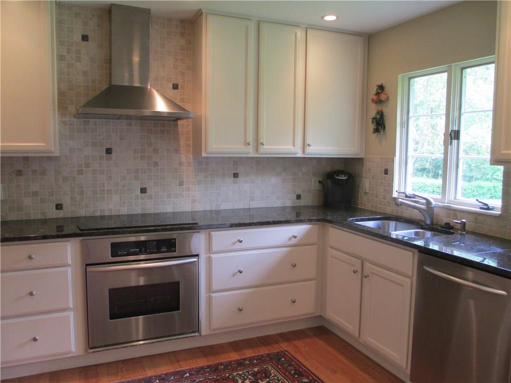 115 West Chapel Ridge Road Pittsburgh, PA 15238 - Photo 8 of 21 Gallery Image 8