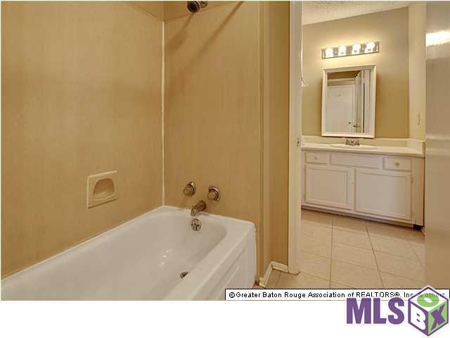 5122 Blair Lane, Unit A Baton Rouge, LA 70809 - Photo 6 of 7