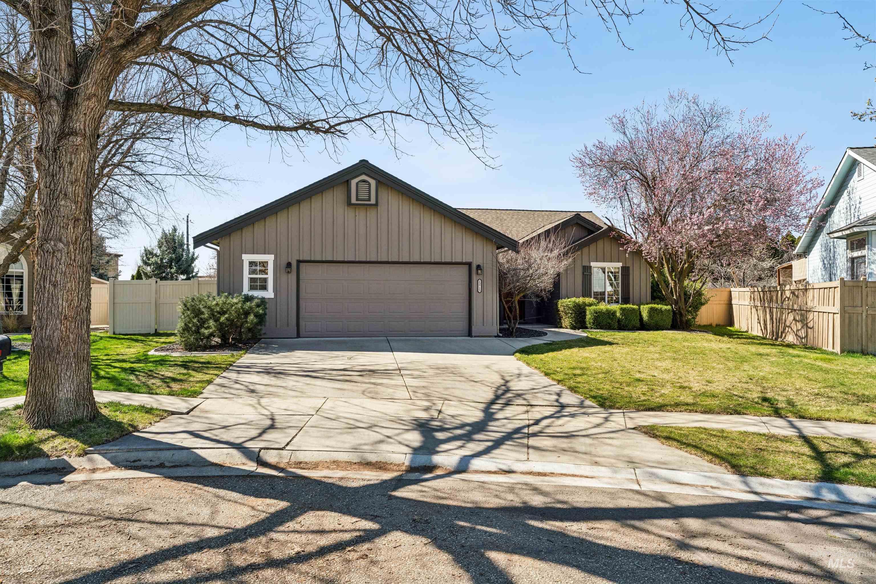 13713 West Elmspring Street Boise, ID 83713 - Photo 2 of 49