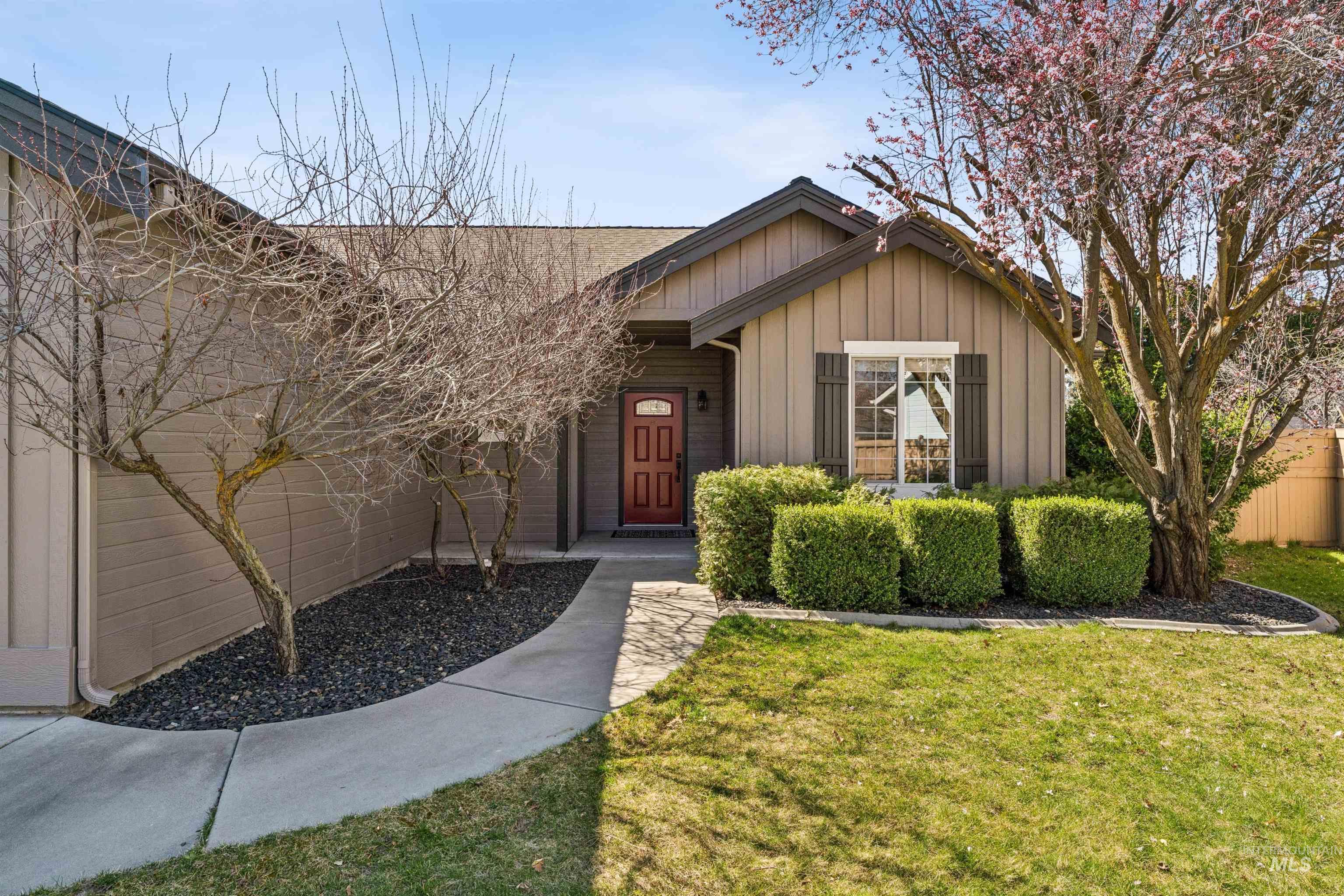 13713 West Elmspring Street Boise, ID 83713 - Photo 4 of 49