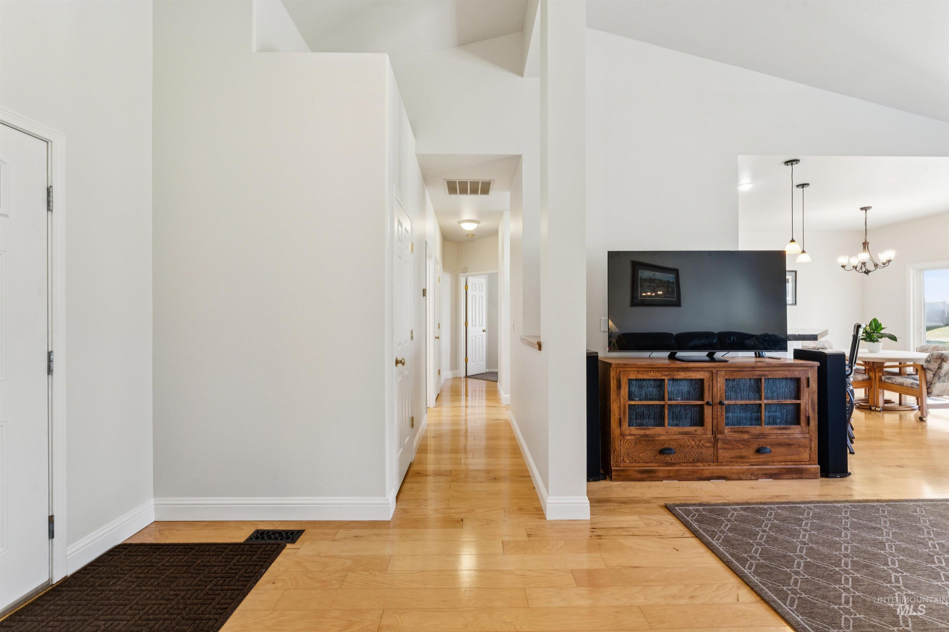 13713 West Elmspring Street Boise, ID 83713 - Photo 7 of 49