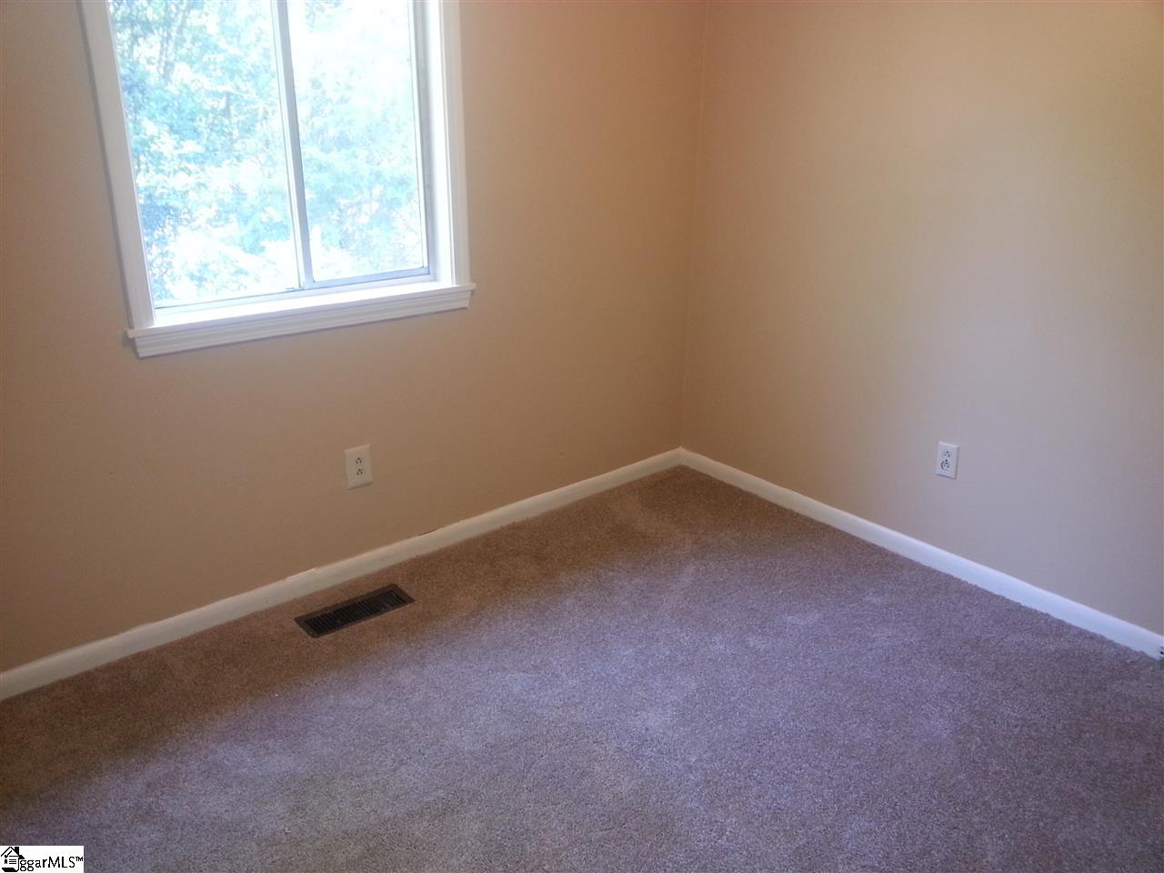 110 Crestfield Road Greenville, SC 29605 - Photo 9 of 13 Gallery Image 9