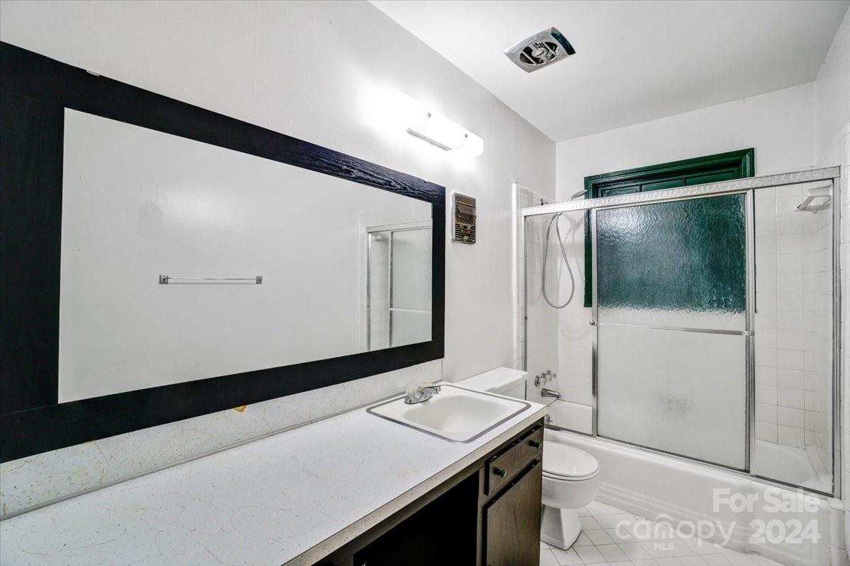 5238 Ruth Drive Charlotte, NC 28215 - Photo 15 of 25 Gallery Image 15