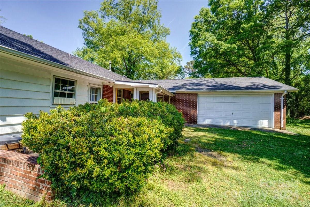 5238 Ruth Drive Charlotte, NC 28215 - Photo 21 of 25 Gallery Image 21