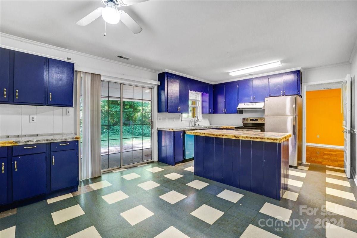 5238 Ruth Drive Charlotte, NC 28215 - Photo 5 of 25 Gallery Image 5