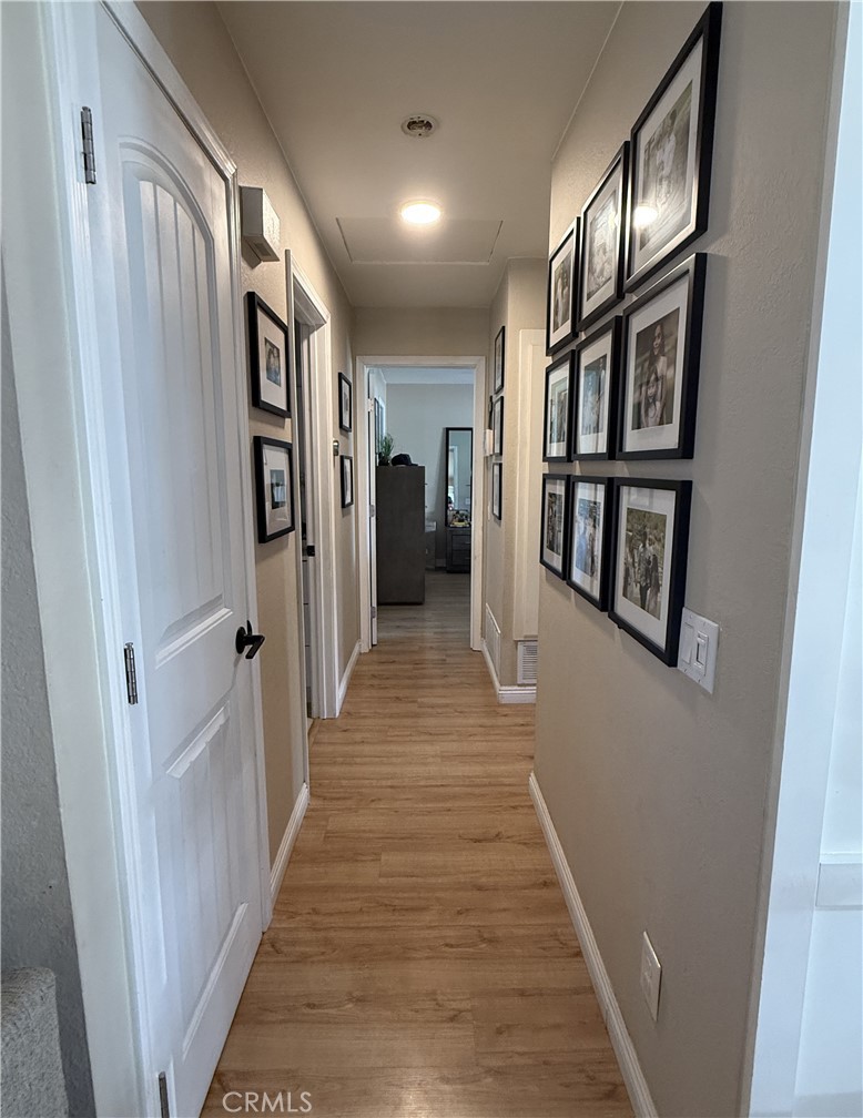 3165 Weatherby Drive Riverside, CA 92503 - Photo 11 of 30 Hallway