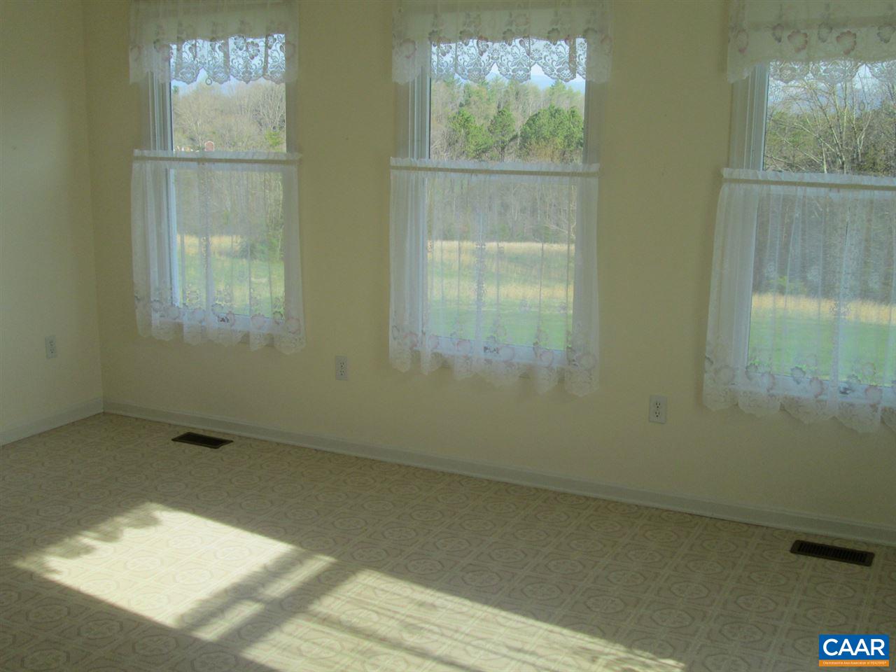 730 River Road Madison, VA 22727 - Photo 22 of 23 an empty room with a window