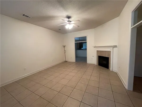 $1,800 | 2202 9th Street, Mandeville, LA 70471