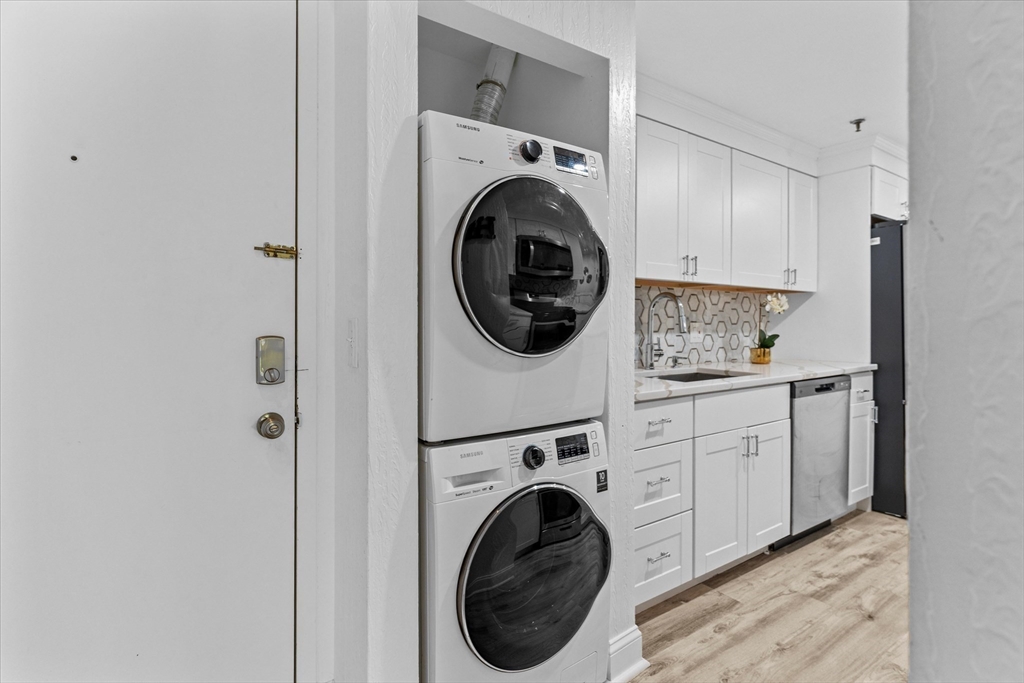 70 West Meadow Road, Unit 22 Haverhill, MA 01832 - Photo 6 of 42 Gallery Image 6