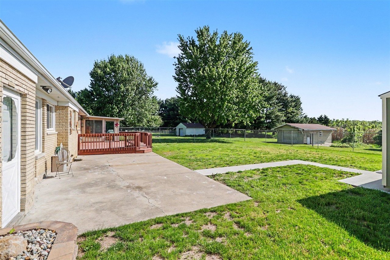 345 North Fremont Road Coldwater, MI 49036 - Photo 5 of 29