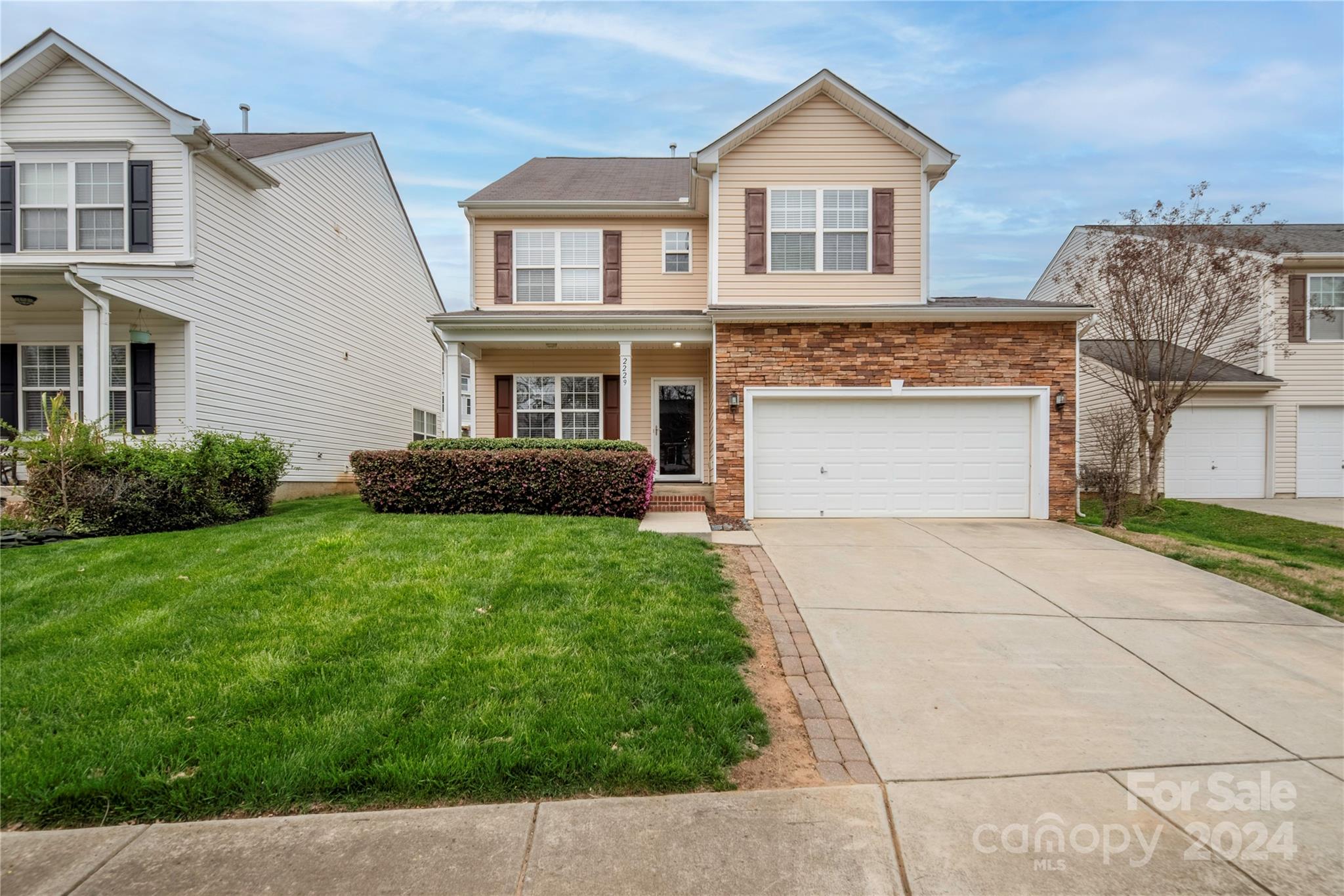 2229 Turtle Point Road Charlotte, NC 28262 - Photo 1 of 21 Gallery Image 1