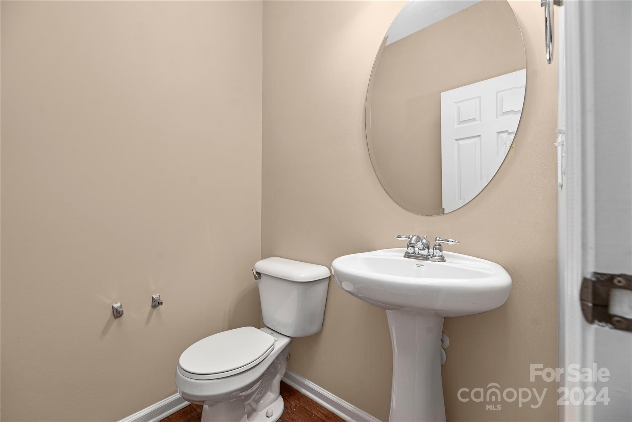 2229 Turtle Point Road Charlotte, NC 28262 - Photo 8 of 21 Gallery Image 8