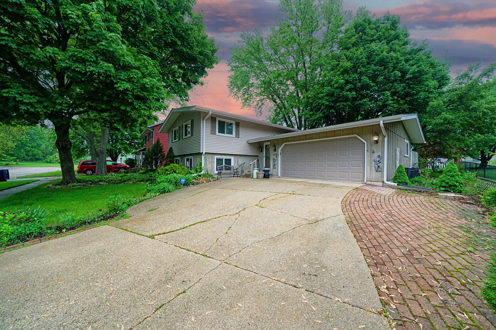 1028 Garden Road DeKalb, IL 60115 - Photo 3 of 39