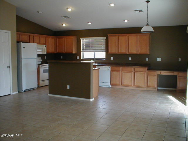 21835 East Via Del Rancho Queen Creek, AZ 85142 - Photo 4 of 12 Kitchen full view