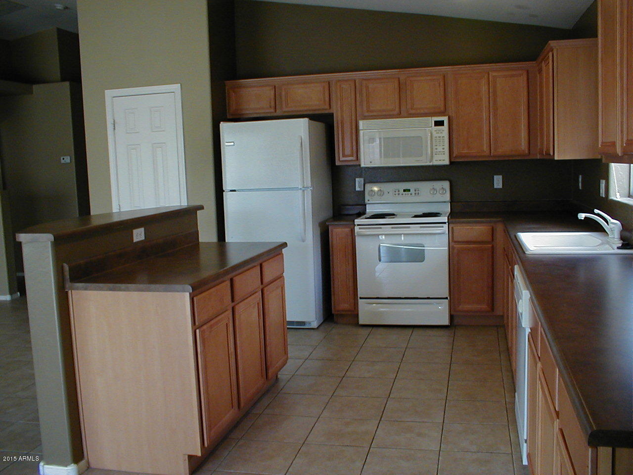 21835 East Via Del Rancho Queen Creek, AZ 85142 - Photo 5 of 12 Kitchen