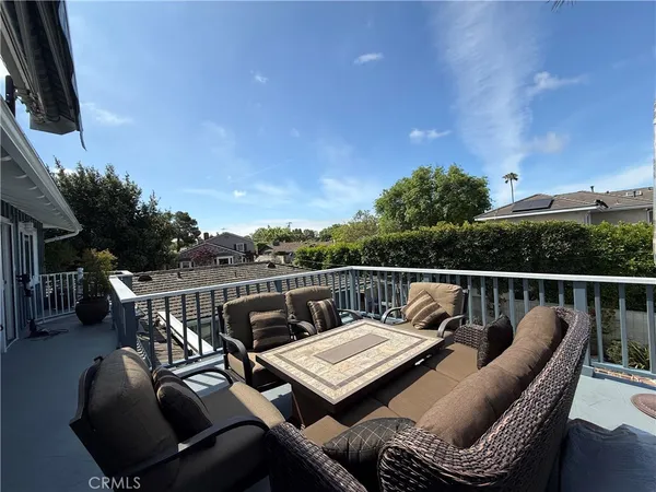 $4,200 | 5290 East El Roble Street, Unit 1/2, Long Beach, CA 90815