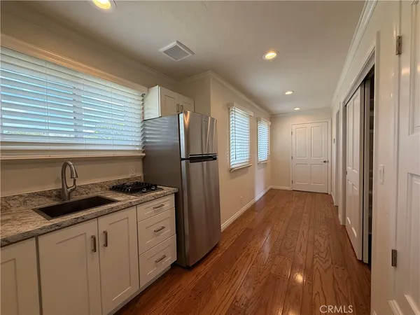 $4,200 | 5290 East El Roble Street, Unit 1/2, Long Beach, CA 90815