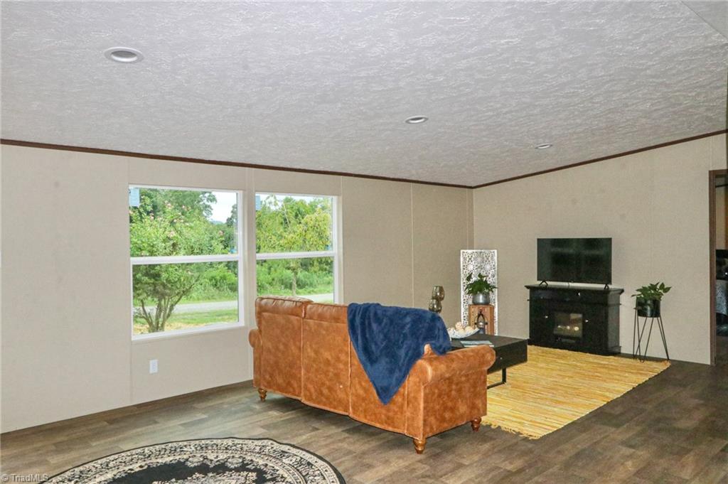 631 Edsel Road Traphill, NC 28685 - Photo 9 of 24 Gallery Image 9