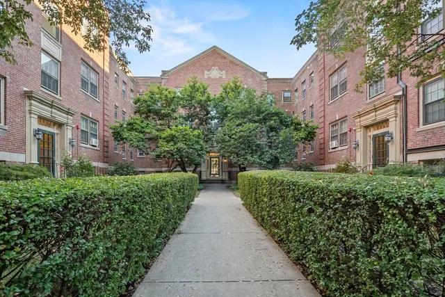 $249,900 | 58 Elm Street, Unit 1, Worcester, MA 01609