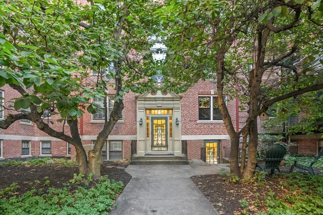 $249,900 | 58 Elm Street, Unit 1, Worcester, MA 01609