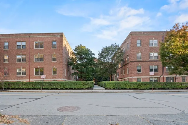 $270,000 | 58 Elm Street, Unit 1, Worcester, MA 01609