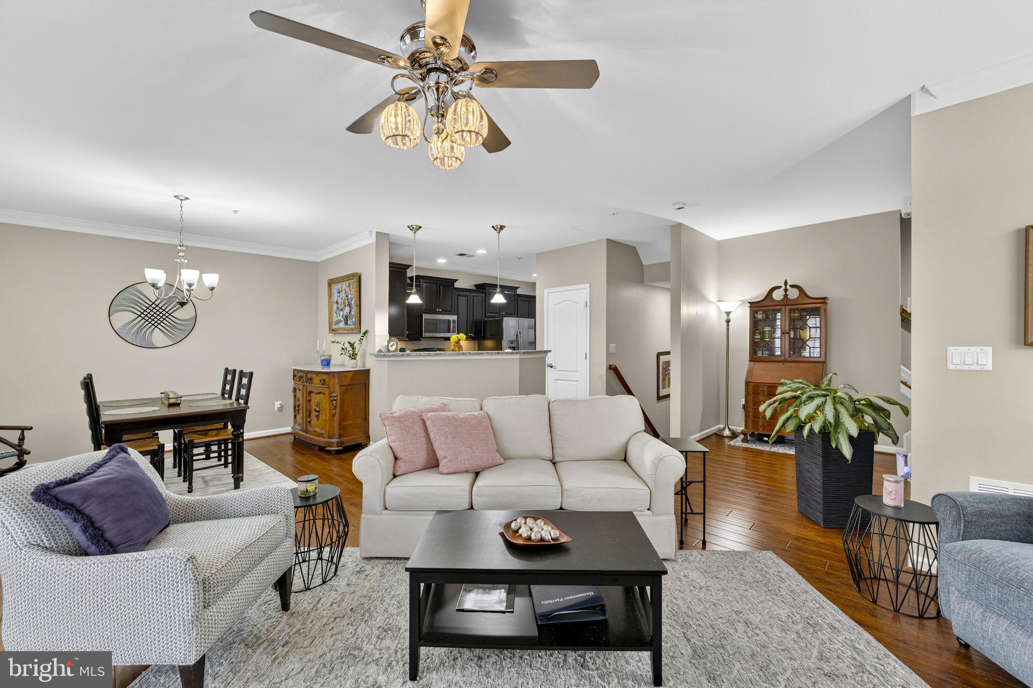 42558 Sunset Ridge Square Ashburn, VA 20148 - Photo 12 of 51 a living room with furniture