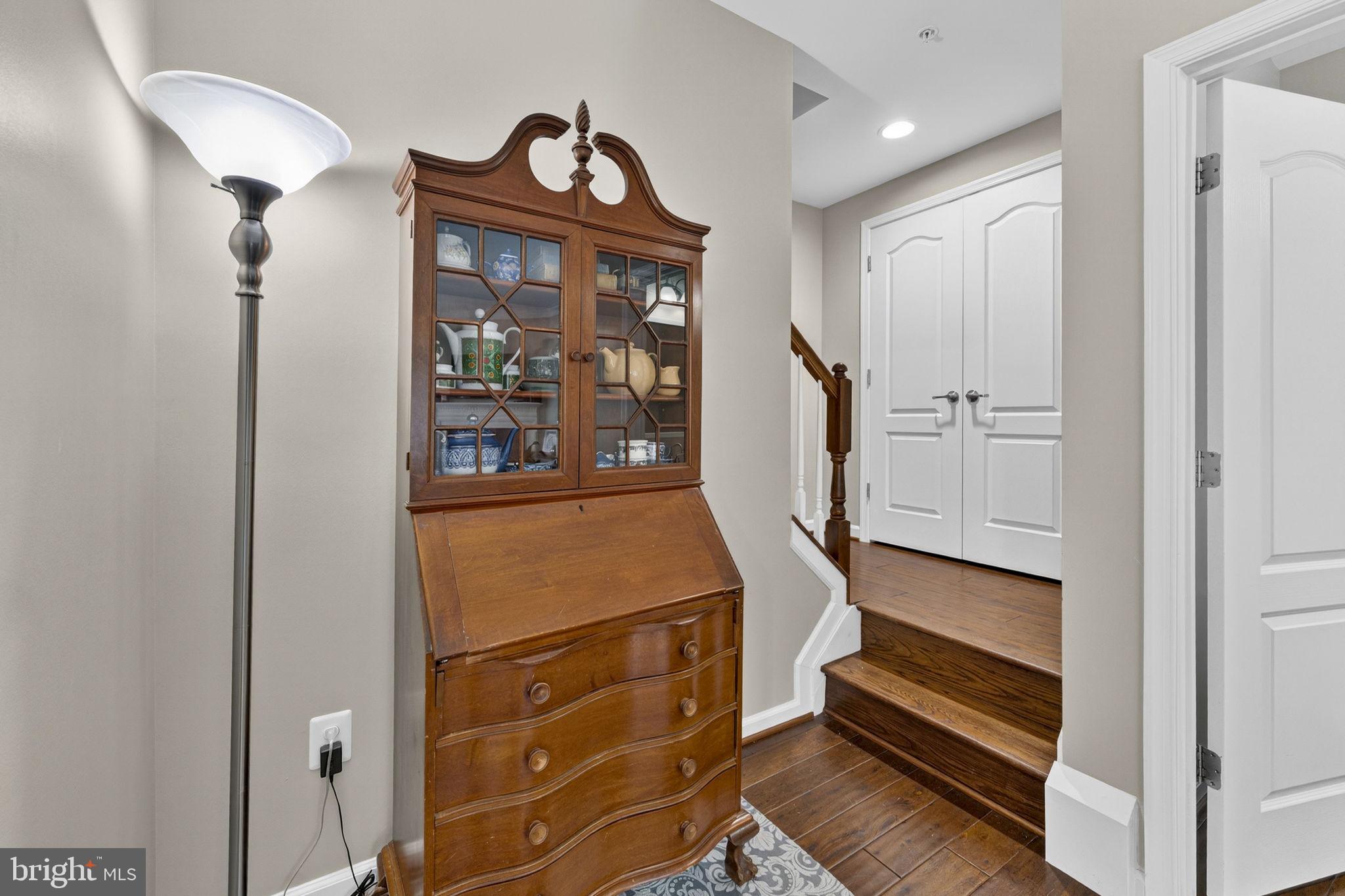 42558 Sunset Ridge Square Ashburn, VA 20148 - Photo 31 of 51 Hallway