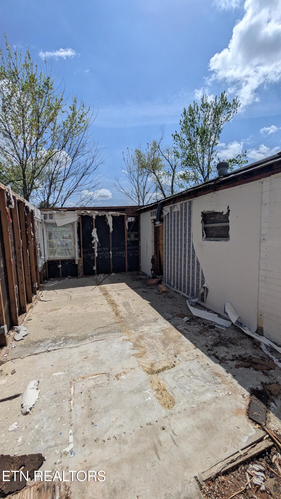 5110 Fennel Road Knoxville, TN 37912 - Photo 6 of 14 Fix & Flip Ready
