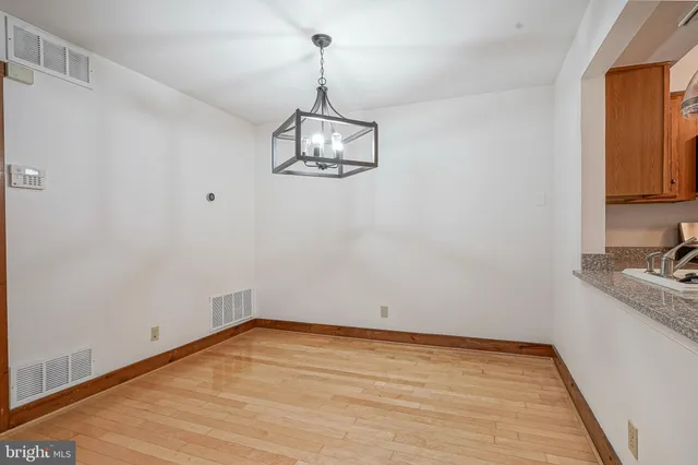 $300,000 | 208B Sedgefield Drive, Mount Laurel, NJ 08054