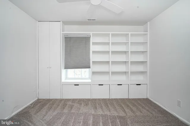 $300,000 | 208B Sedgefield Drive, Mount Laurel, NJ 08054