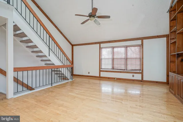 $300,000 | 208B Sedgefield Drive, Mount Laurel, NJ 08054