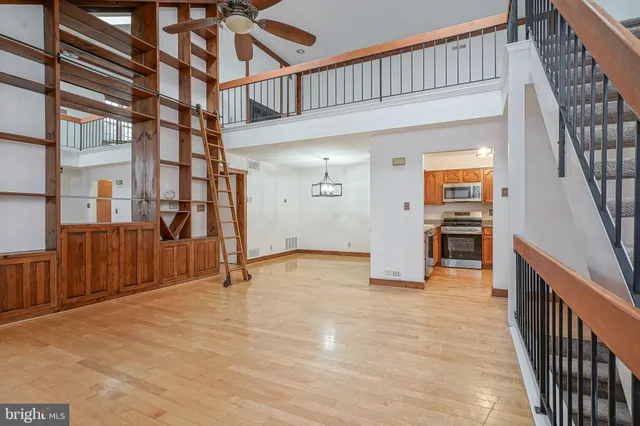 $300,000 | 208B Sedgefield Drive, Mount Laurel, NJ 08054