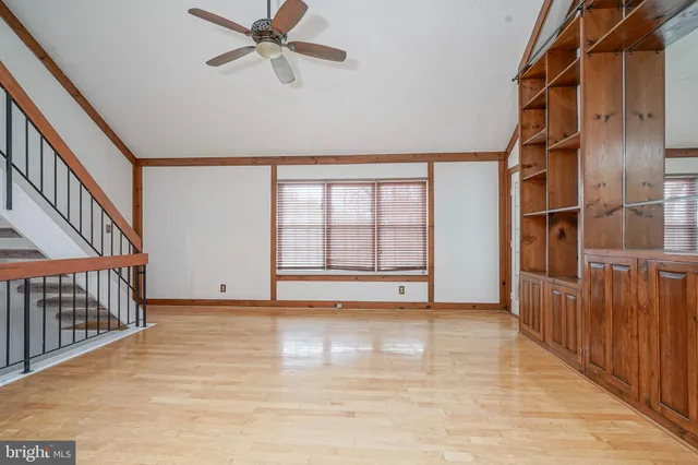 $300,000 | 208B Sedgefield Drive, Mount Laurel, NJ 08054