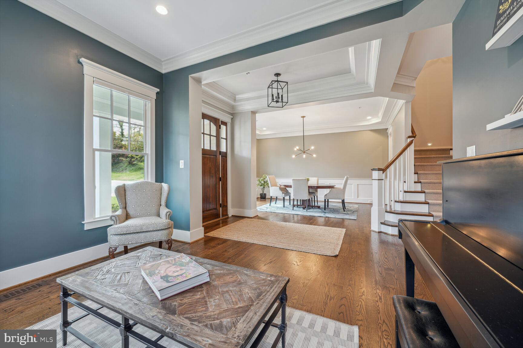 7708 Massena Road Bethesda, MD 20817 - Photo 12 of 78 View into Dining Room from formal LR