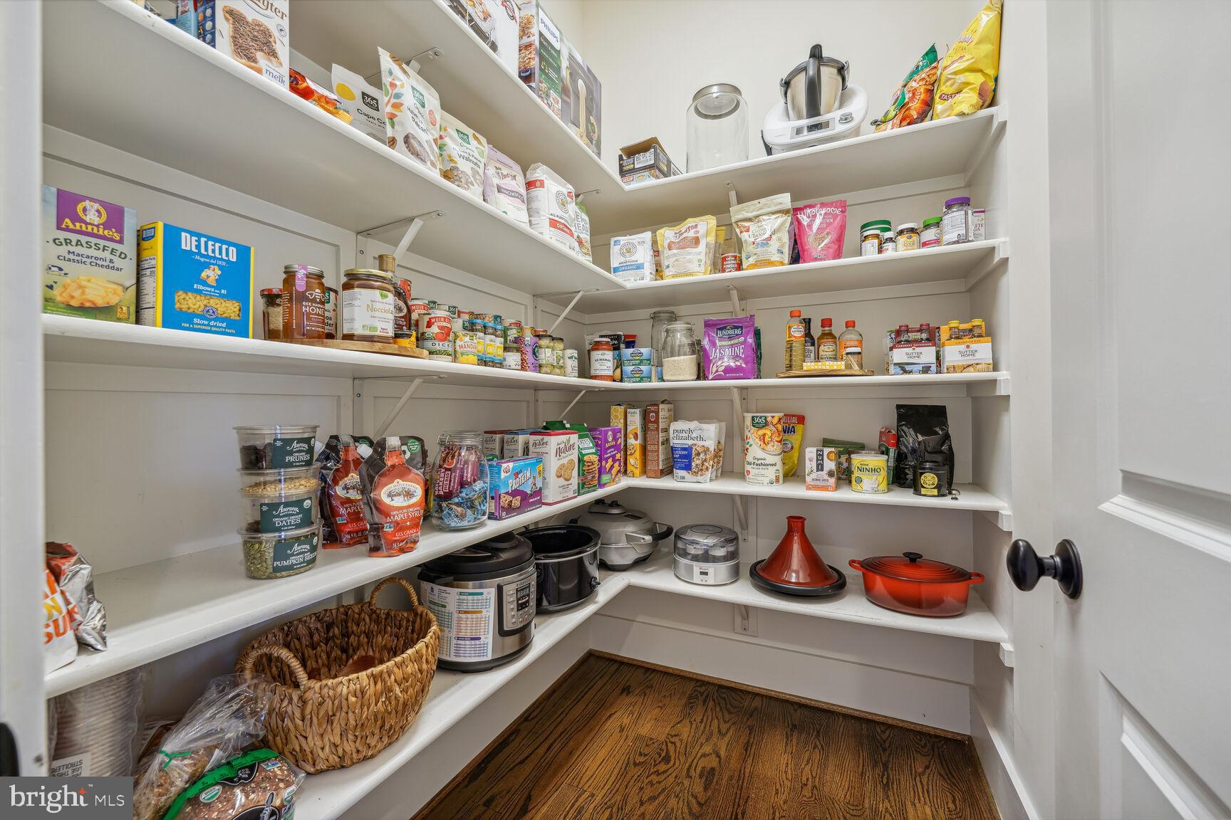 7708 Massena Road Bethesda, MD 20817 - Photo 22 of 78 Walk-in pantry