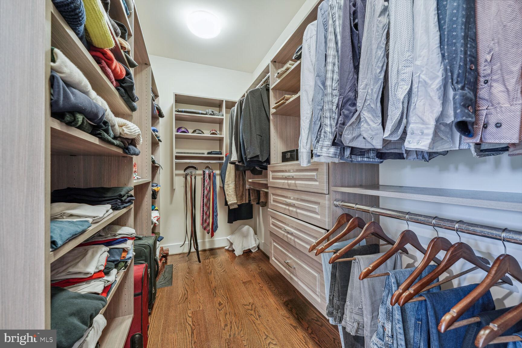 7708 Massena Road Bethesda, MD 20817 - Photo 34 of 78 Walk-in closet #1