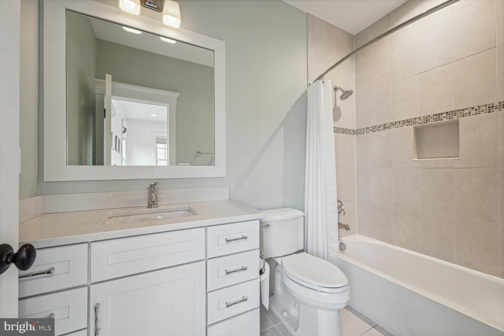 7708 Massena Road Bethesda, MD 20817 - Photo 38 of 78 2nd full bath on upper level