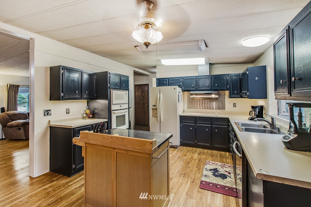 14846 Roy Road Southeast Olalla, WA 98359 - Photo 14 of 25 Gallery Image 14