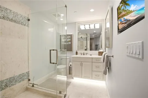 $6,400,000 | 8171 Bay Colony Drive, Unit 801, Naples, FL 34108