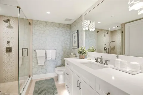 $6,400,000 | 8171 Bay Colony Drive, Unit 801, Naples, FL 34108