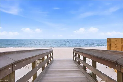 $6,400,000 | 8171 Bay Colony Drive, Unit 801, Naples, FL 34108