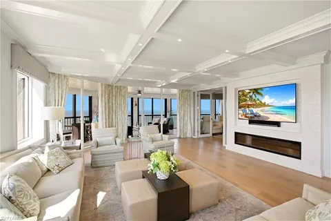 $6,400,000 | 8171 Bay Colony Drive, Unit 801, Naples, FL 34108