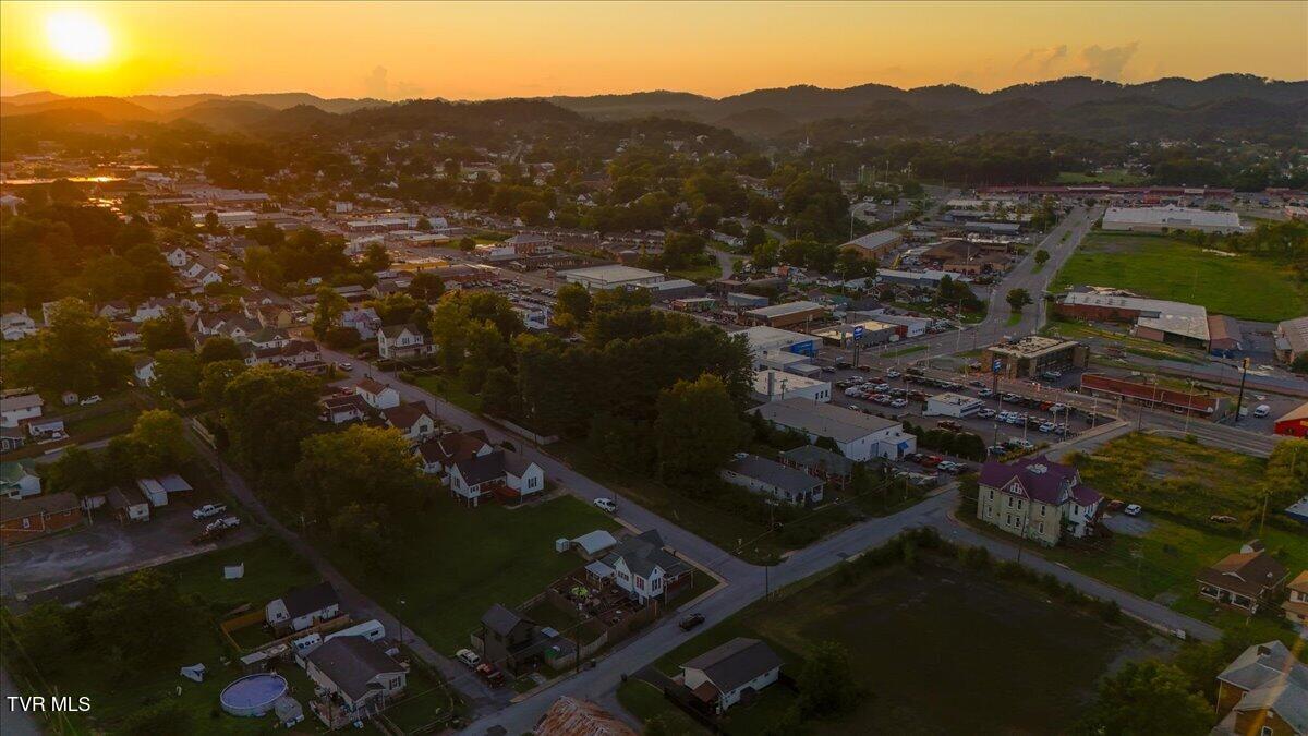 108 Lilly Street Bristol, TN 37620 - Photo 18 of 44 50-DJI_20250814195958_0149_D-HDR