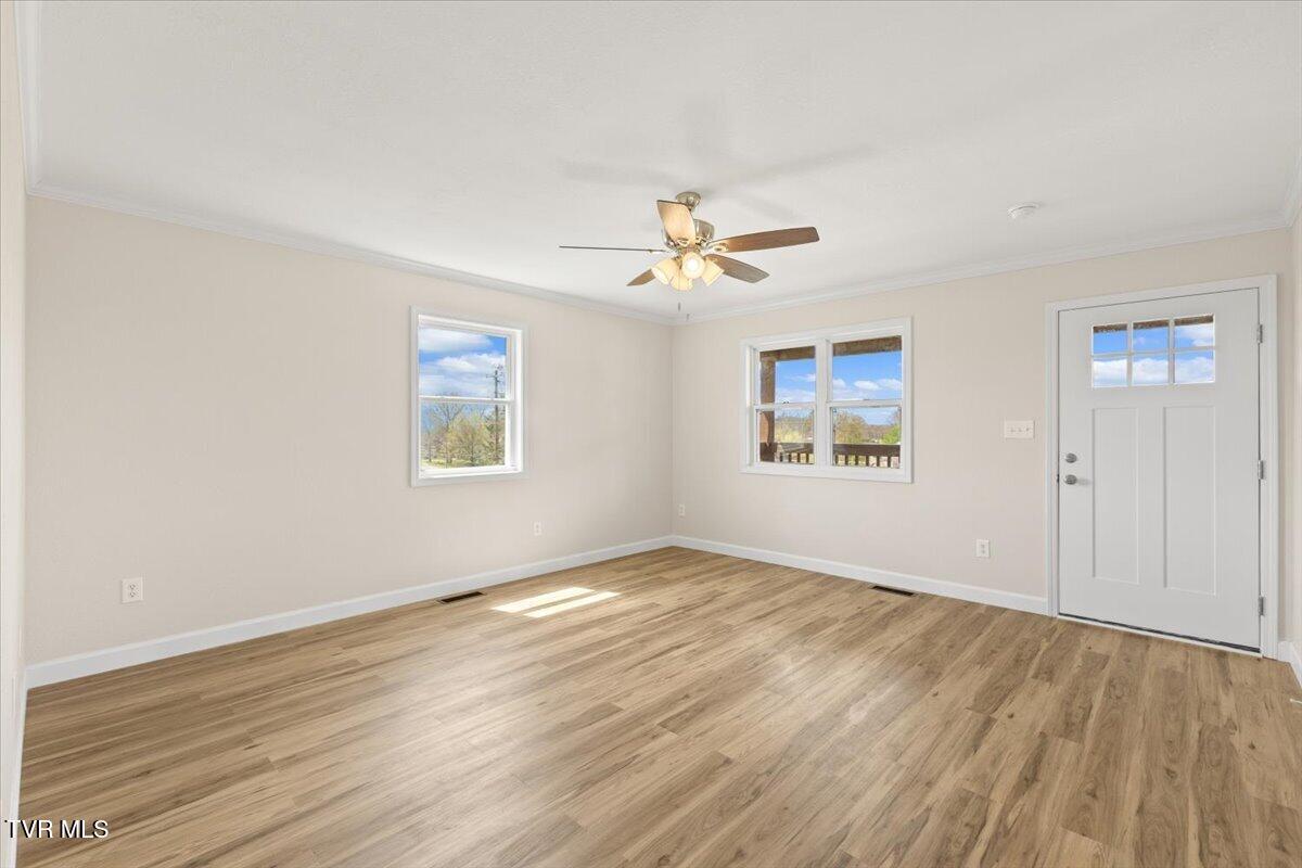 108 Lilly Street Bristol, TN 37620 - Photo 23 of 44 28-128A0620