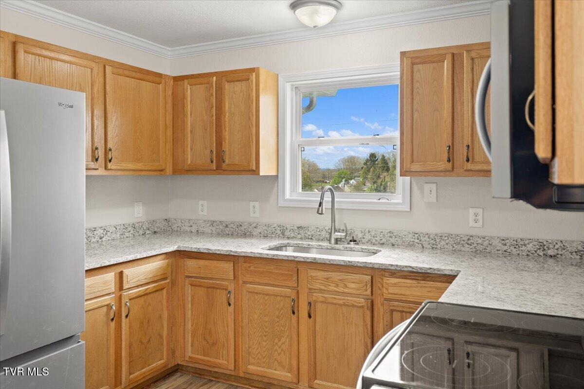 108 Lilly Street Bristol, TN 37620 - Photo 28 of 44 14-128A0578